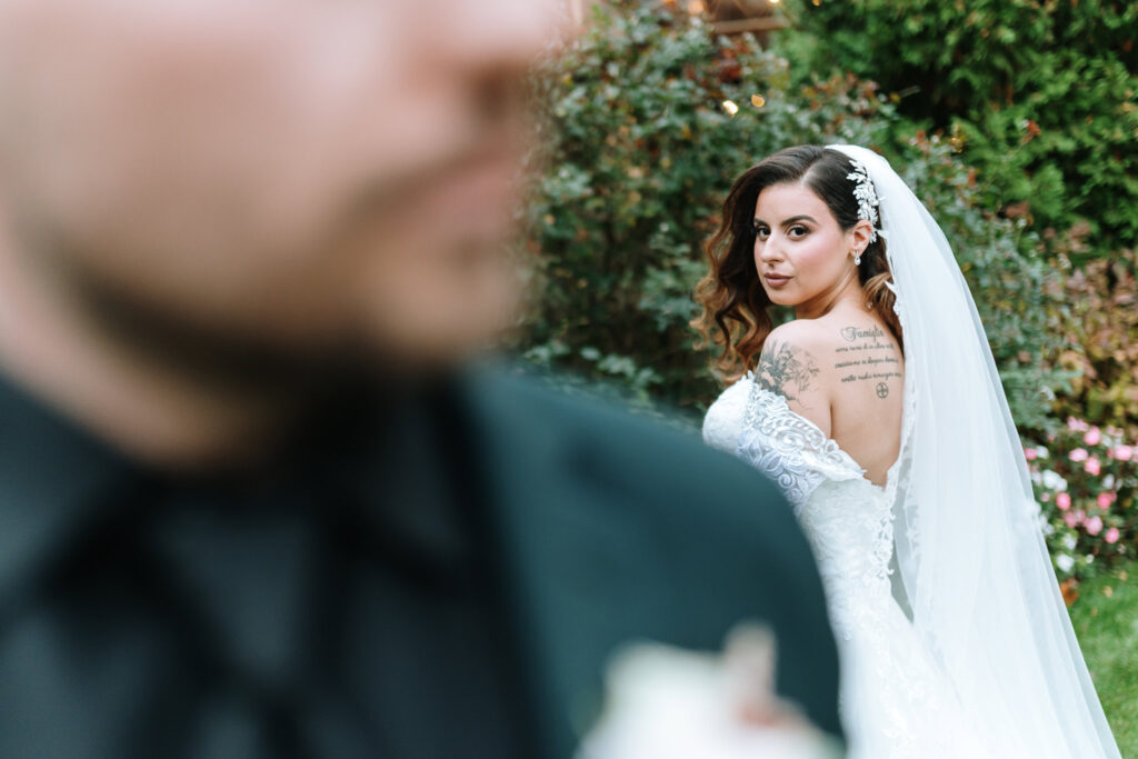 Portrait shots of bride and groom at Bill Miller's Castle grounds, Bruno Sauma photography 