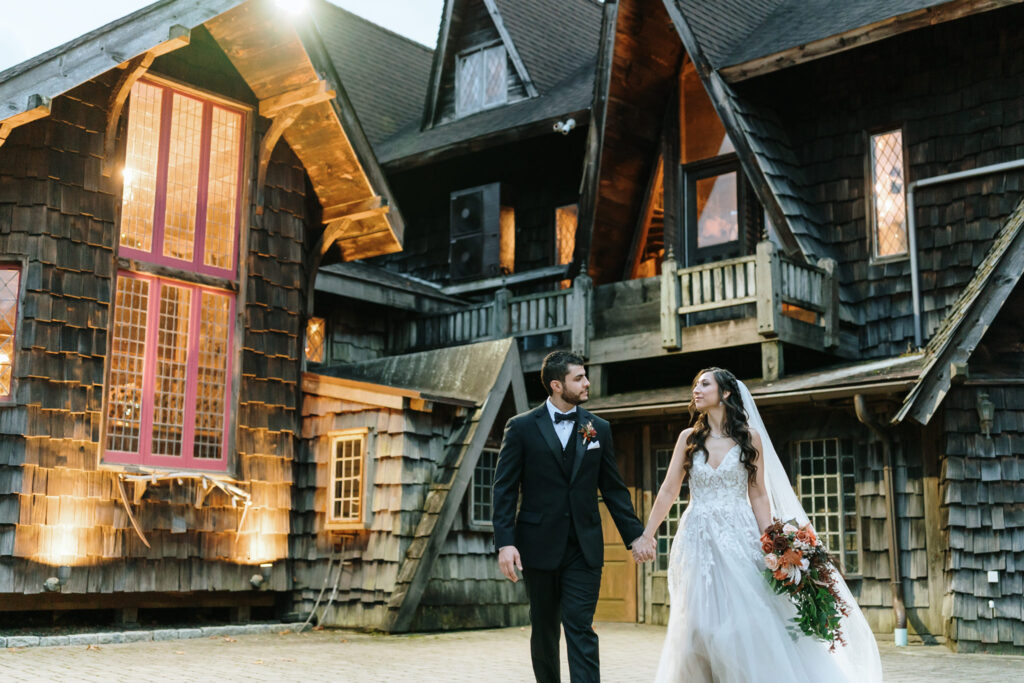 Reilly and Groom walking portrait at Bill Miller's Castle - Bruno Sauma Photography 